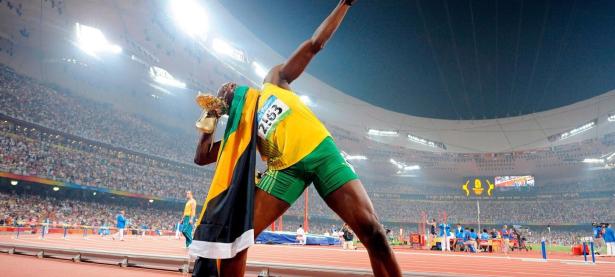 爱游戏体育-世界排名争夺战之夜，恩佐定律与足球的黑暗森林