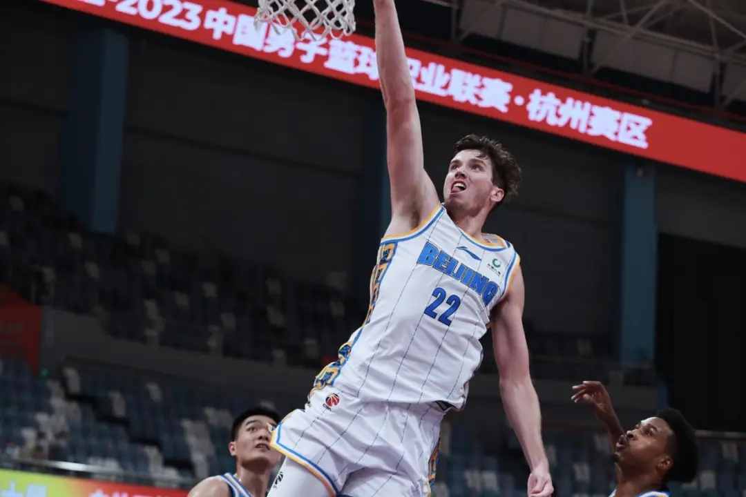 马略卡主场负于拉科鲁尼亚,遭遇两连败 马略卡主场负于拉科鲁尼亚,遭遇两连败