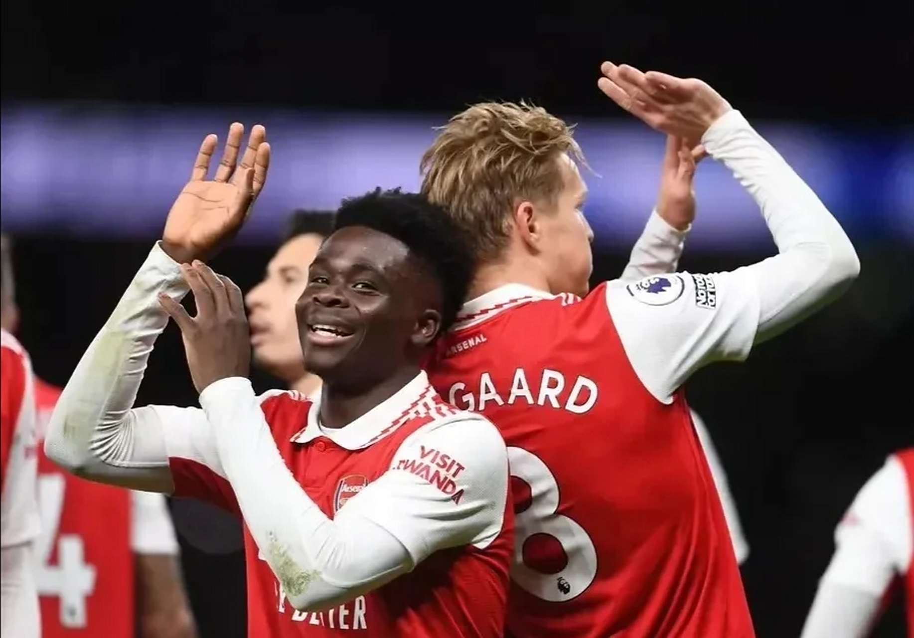 曼城客场战平维拉，迫近领头羊位置的简单介绍