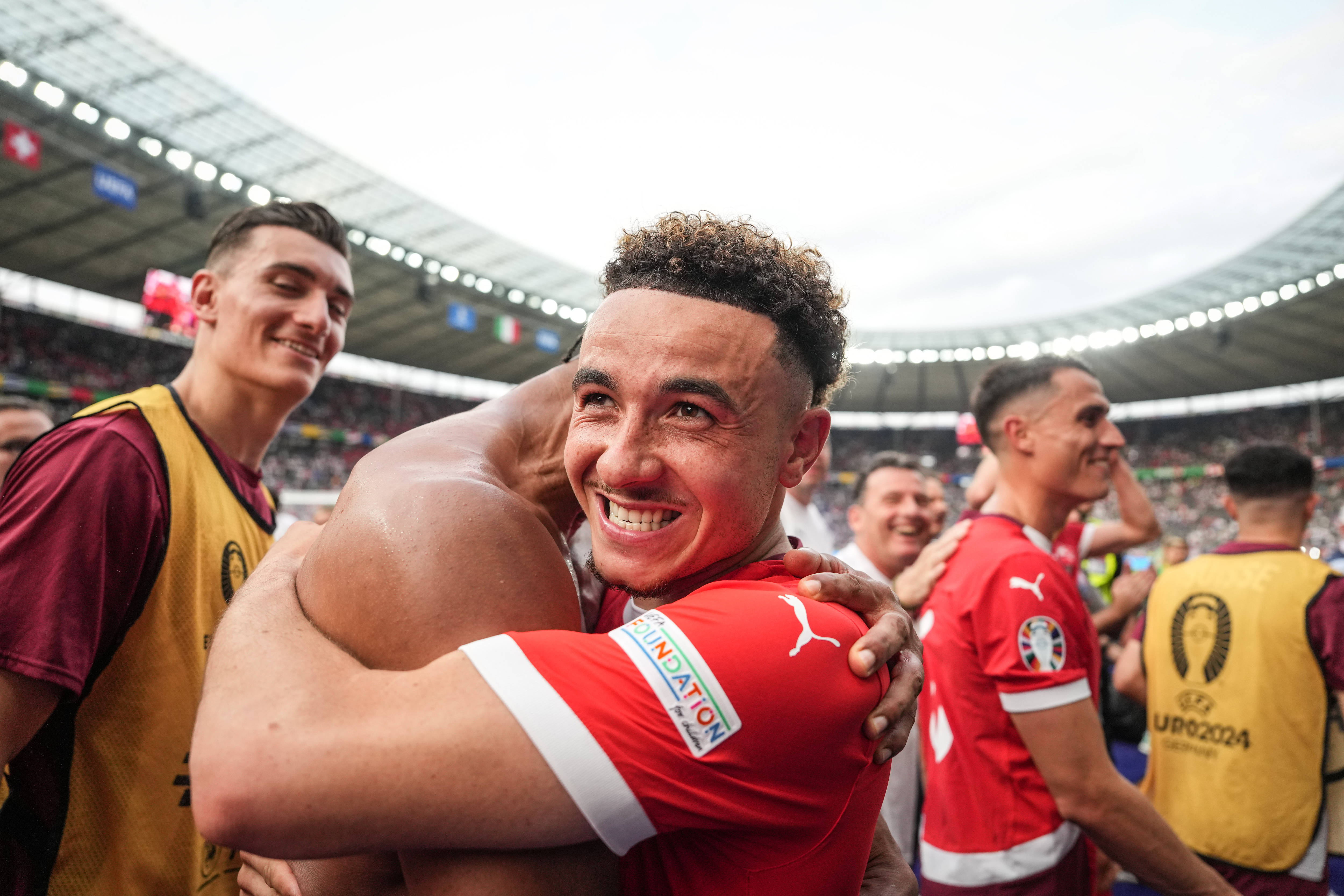 西班牙战胜瑞士，成功晋级欧锦赛八强