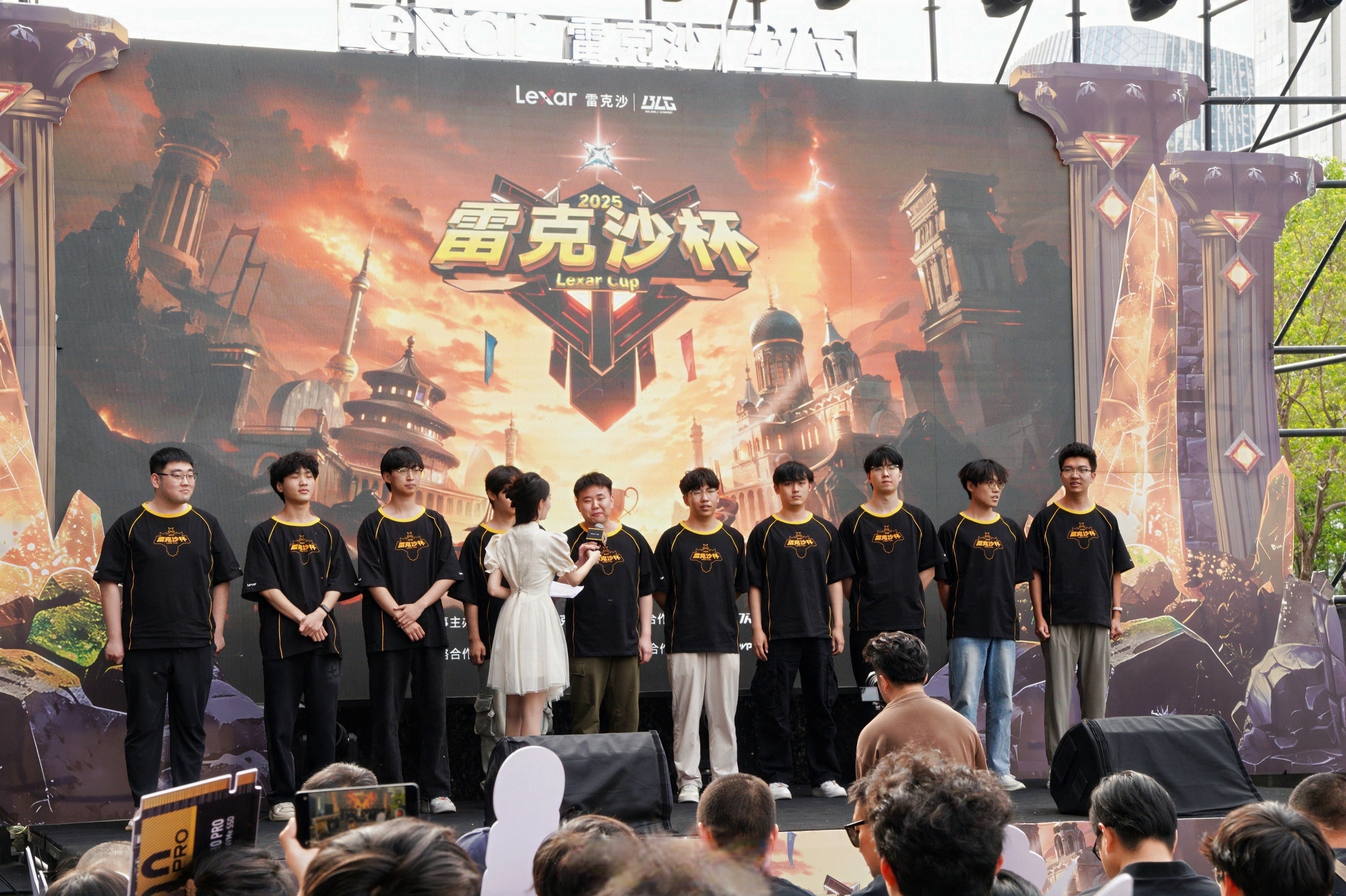 DFM血洗TL，Clid团战一打五宿敌对决小组赛，点燃全场激情