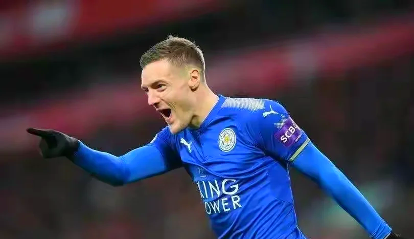 诺维奇主场胜利莱斯特城,重返保级赛道的简单介绍 诺维奇主场胜利莱斯特城,重返保级赛道的简单介绍