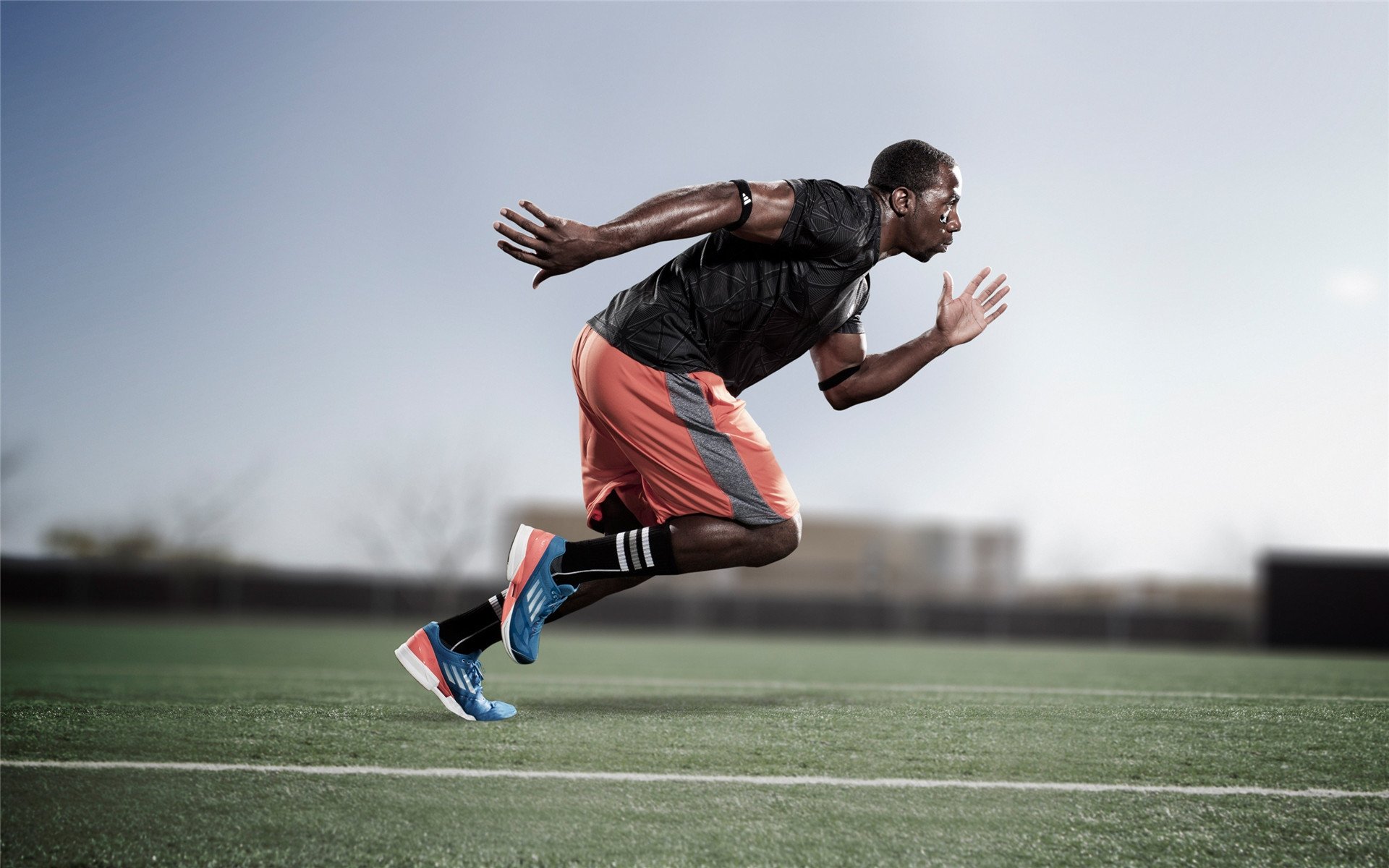 历史拐点,迈凯伦技术奇袭与周冠宇破壁时刻,共筑F1新纪元